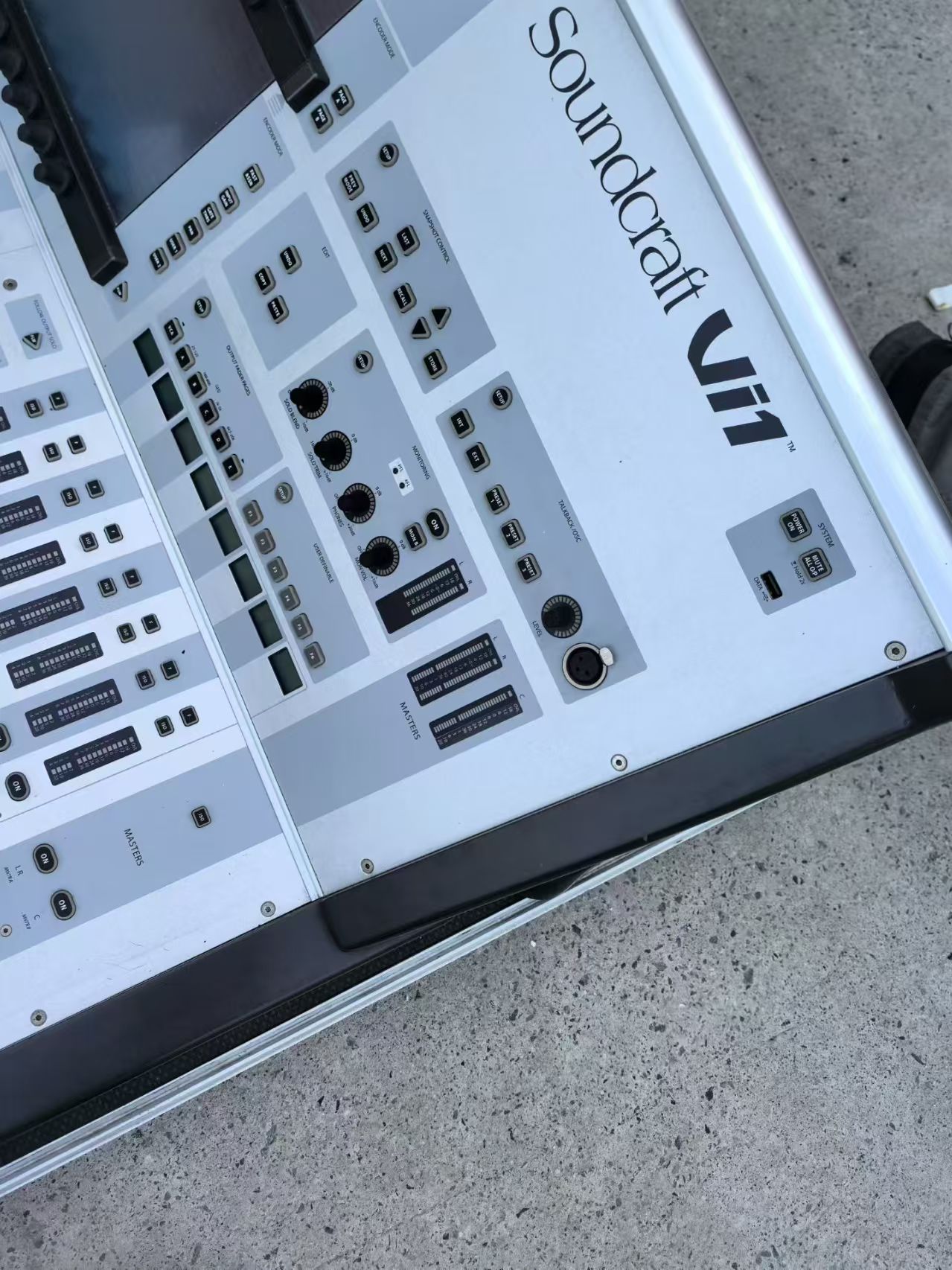 Soundcraft Vi1 Digital Mixing Console